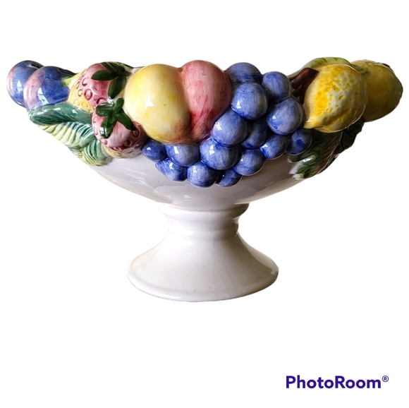 Vintage footed Majolica fruit bowl made in Portugal - Picture 2 of 5